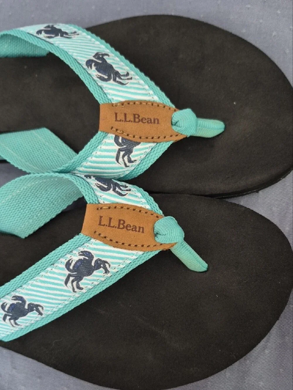 L.L. Bean Original Maine Isle Flip Flops Crab Motif Womens 9M Casual Sandal